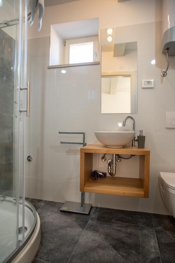 Apartments And Rooms Luan Rovinj Extérieur photo