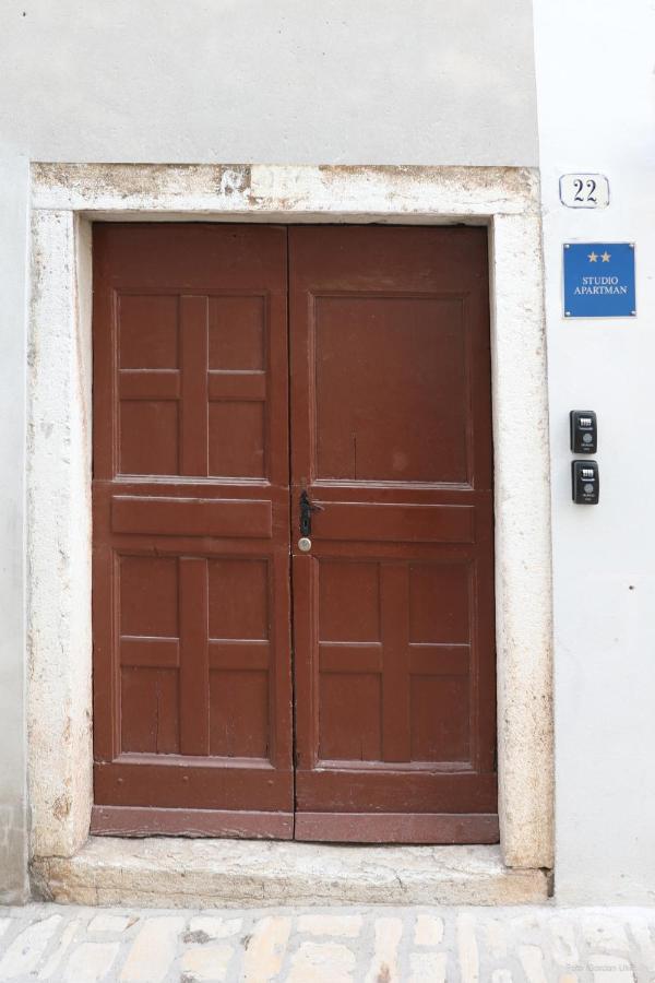Apartments And Rooms Luan Rovinj Extérieur photo
