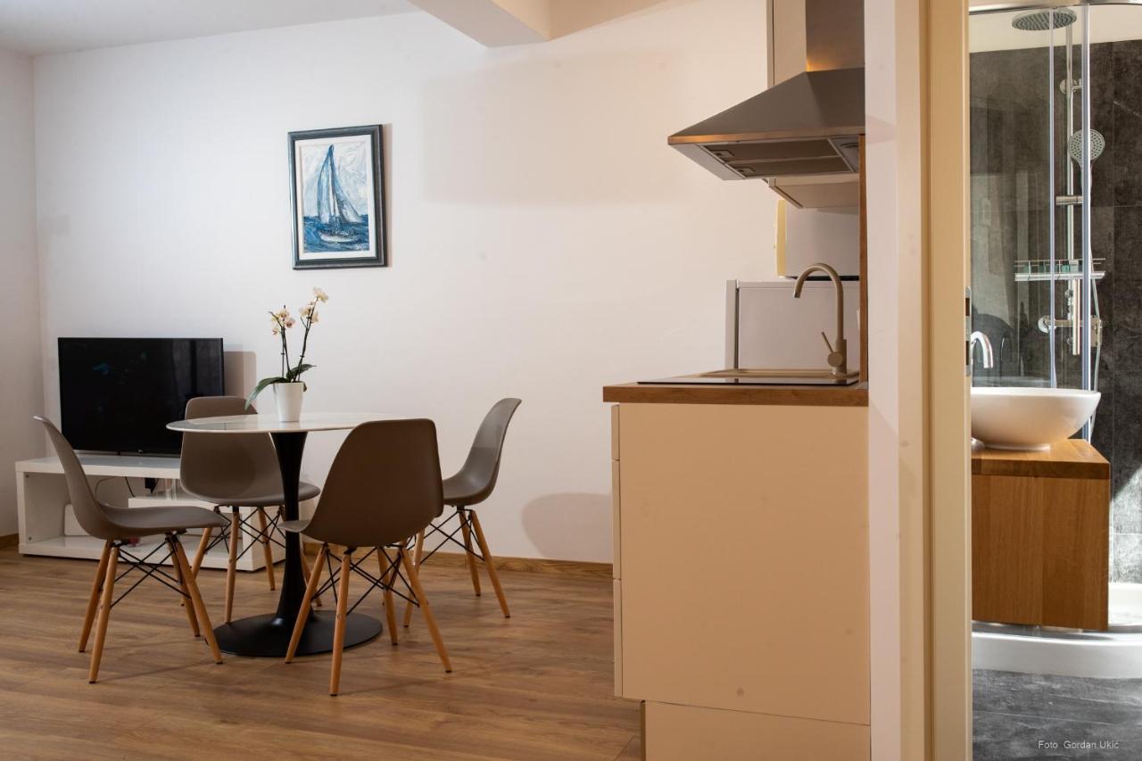Apartments And Rooms Luan Rovinj Extérieur photo
