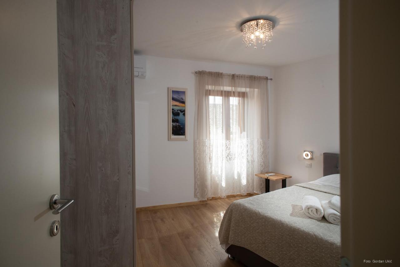 Apartments And Rooms Luan Rovinj Extérieur photo