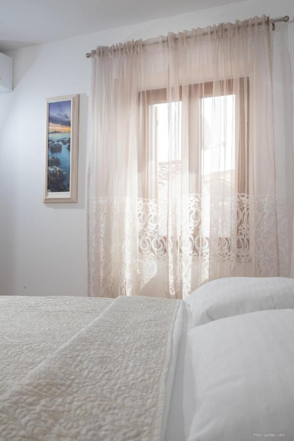 Apartments And Rooms Luan Rovinj Extérieur photo